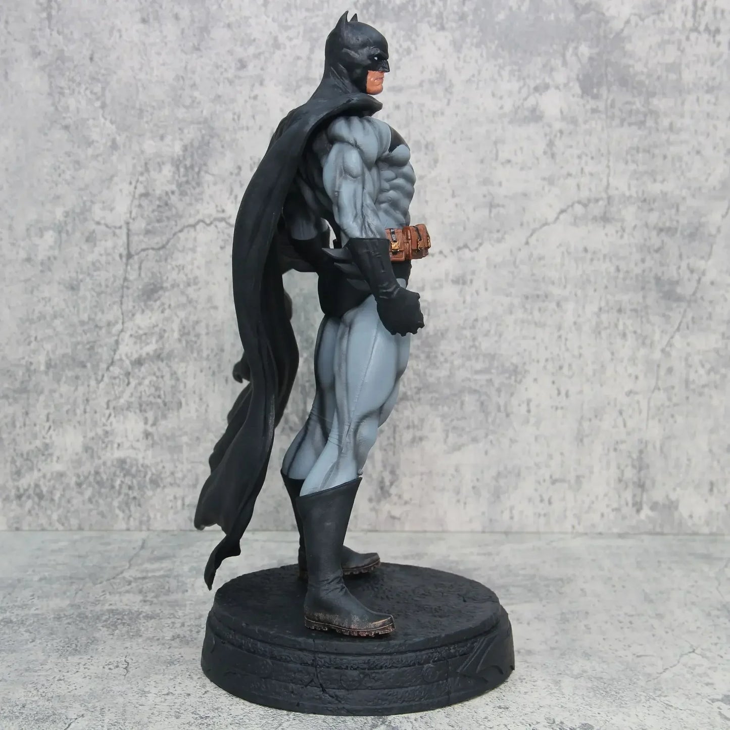 Giant 38cm Dark Knight Batman Anime Figurine Model Ornament Toys Gk Action Figure Justice League Standing Batman Ornament Gift