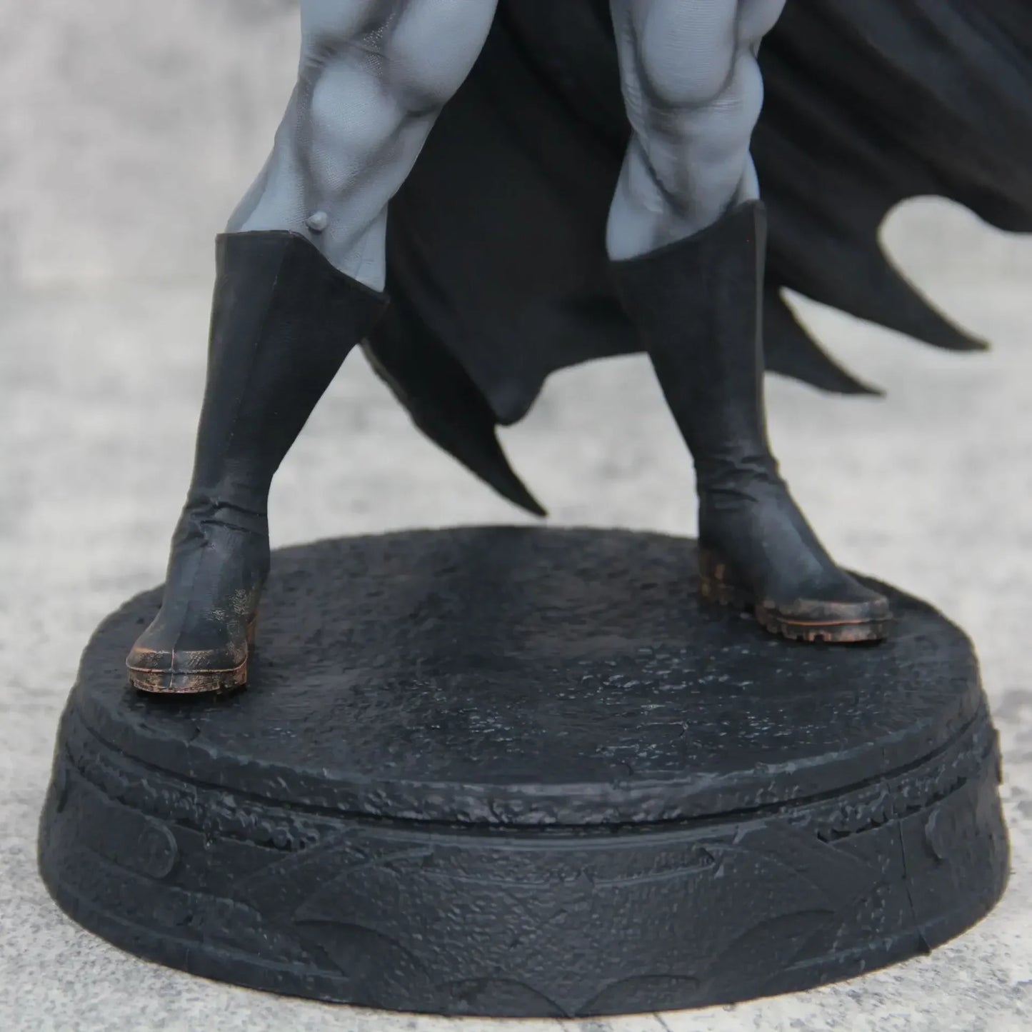 Giant 38cm Dark Knight Batman Anime Figurine Model Ornament Toys Gk Action Figure Justice League Standing Batman Ornament Gift