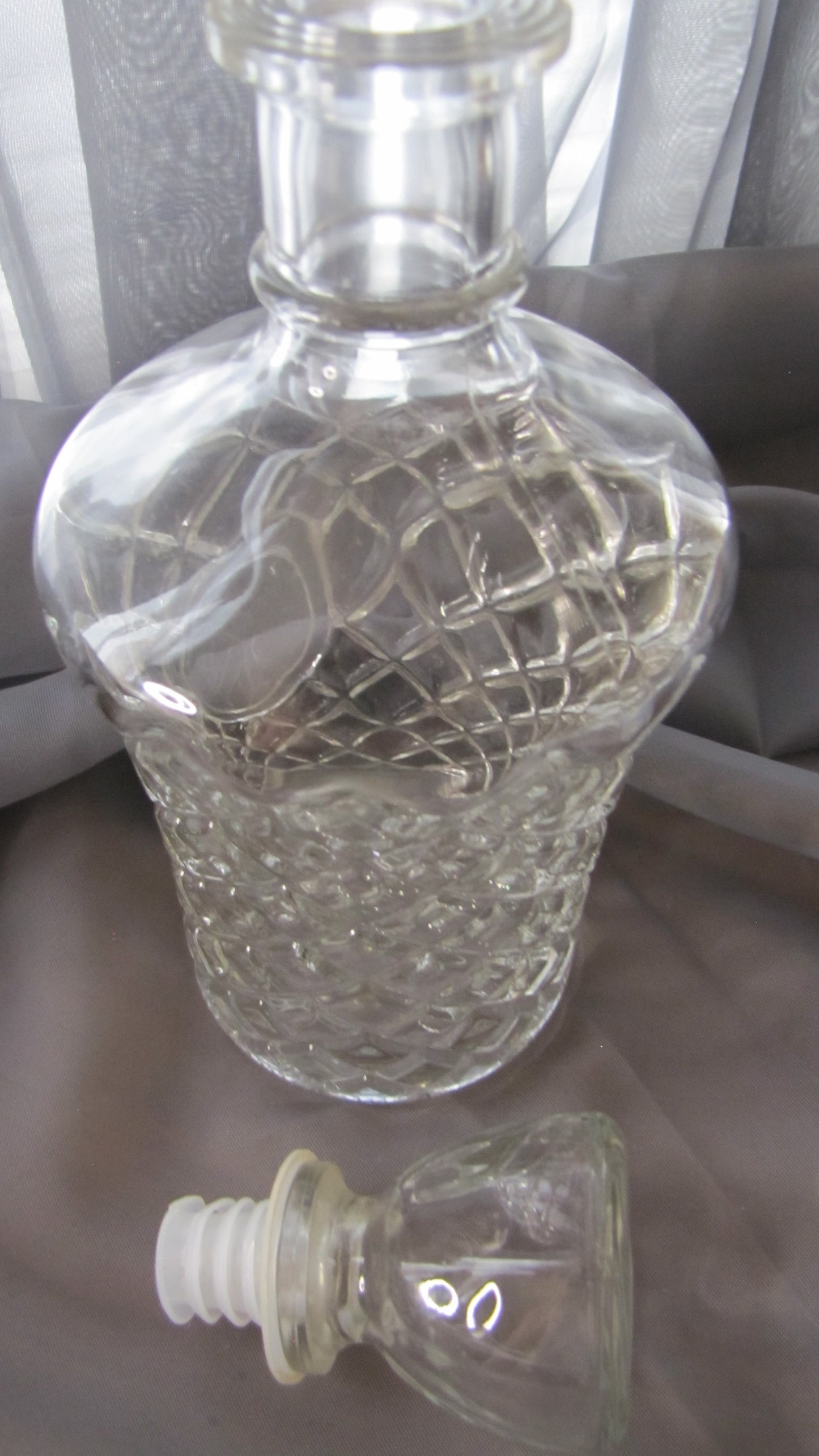 Vintage; 16oz Glass Decanter with Glass Stopper