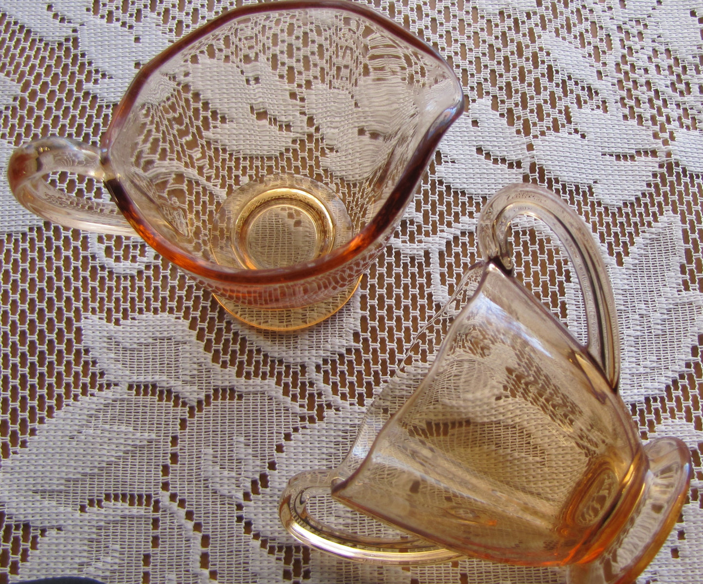 Amber Glass Sugar and Creamer bowl set, 2 3/4" high , Used, Excellent Condition