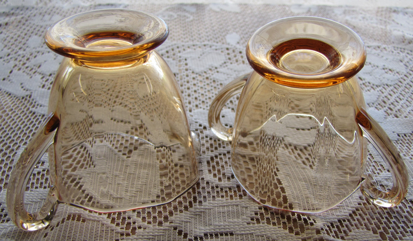 Amber Glass Sugar and Creamer bowl set, 2 3/4" high , Used, Excellent Condition