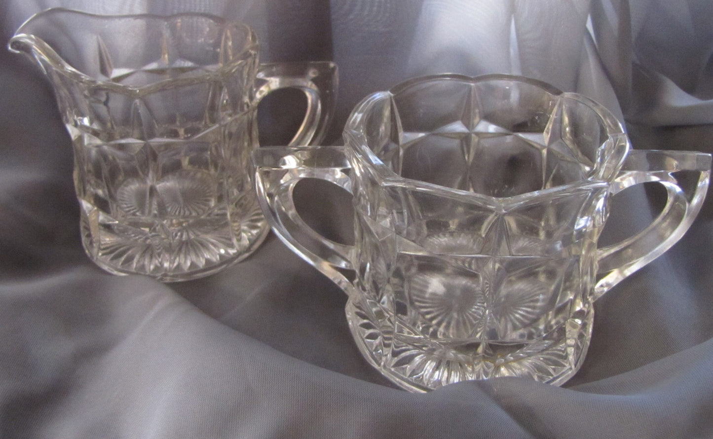 Vintage Imperial Old Williamsburg Mini Creamer and Sugar Bowl Set, Used, Excellent Condition