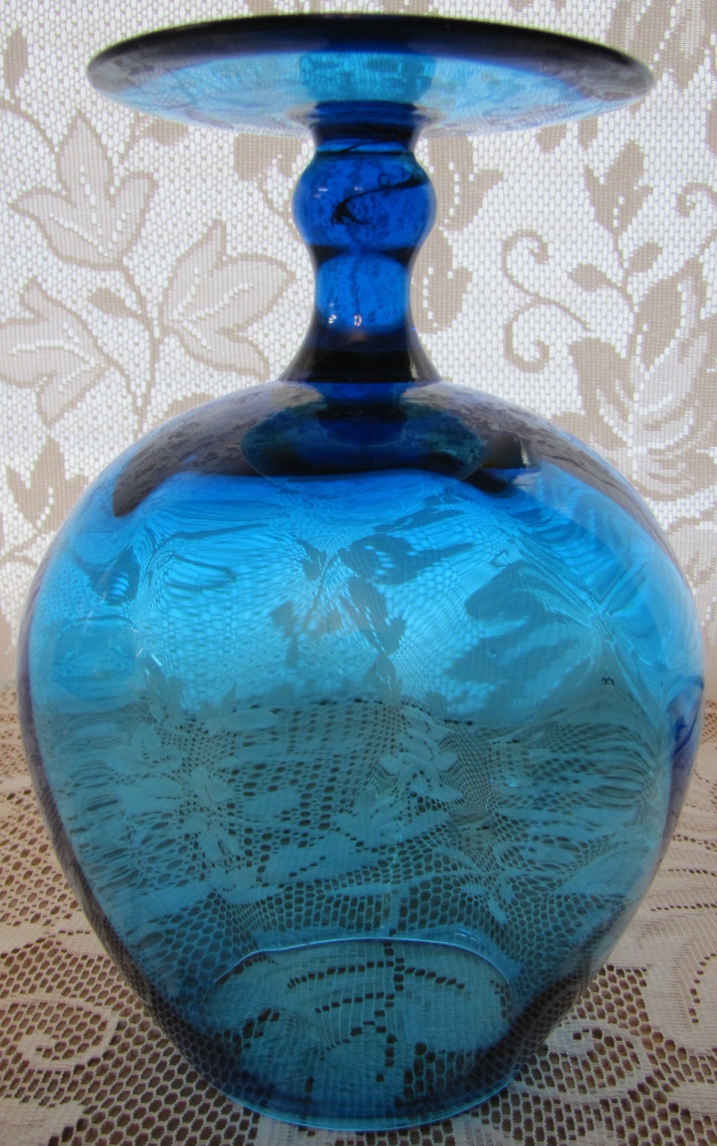 Vintage; Emboli Aquamarine Blue/Green Vase Center piece, 9" Tall , Used, Excellent Condition