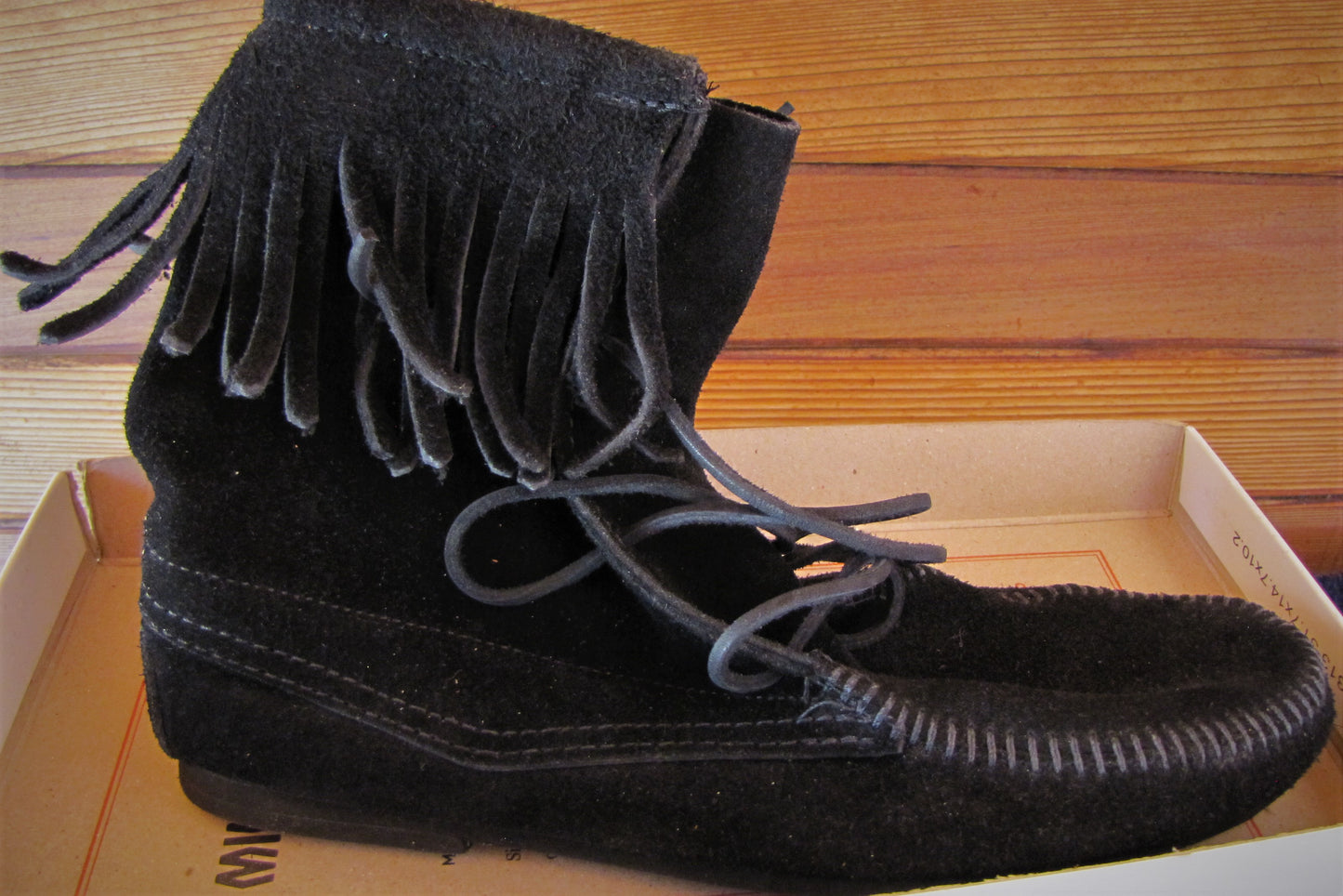 Moccasins by Minnetonka Women Size 7 Black Suede High Ankle Boot