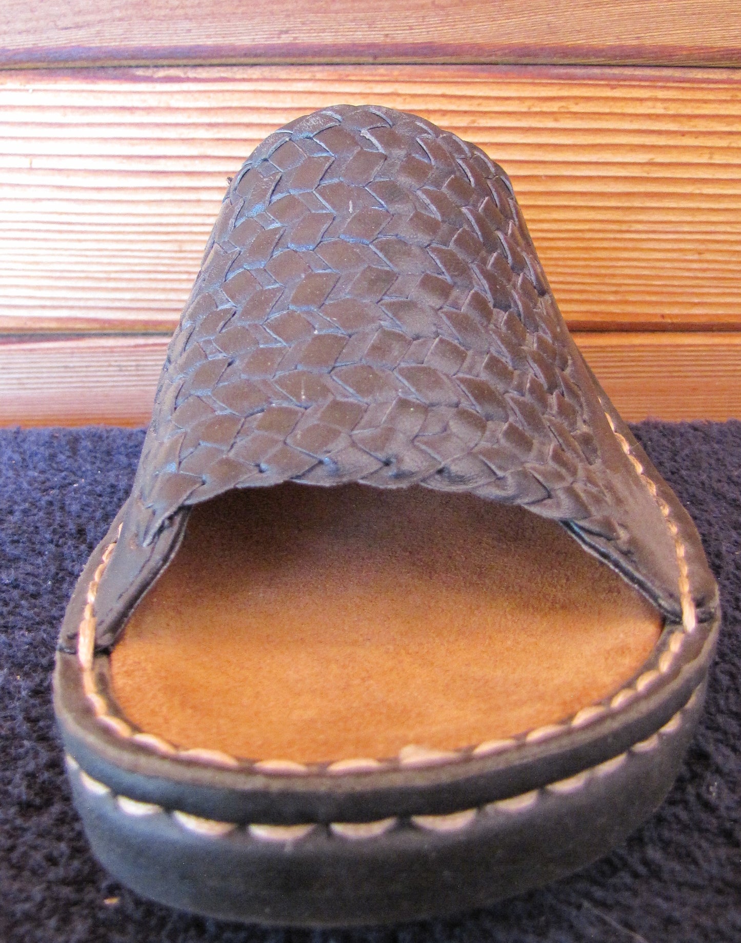 Moccasins by Minnetonka Woman size 6 Black Braided Slip on