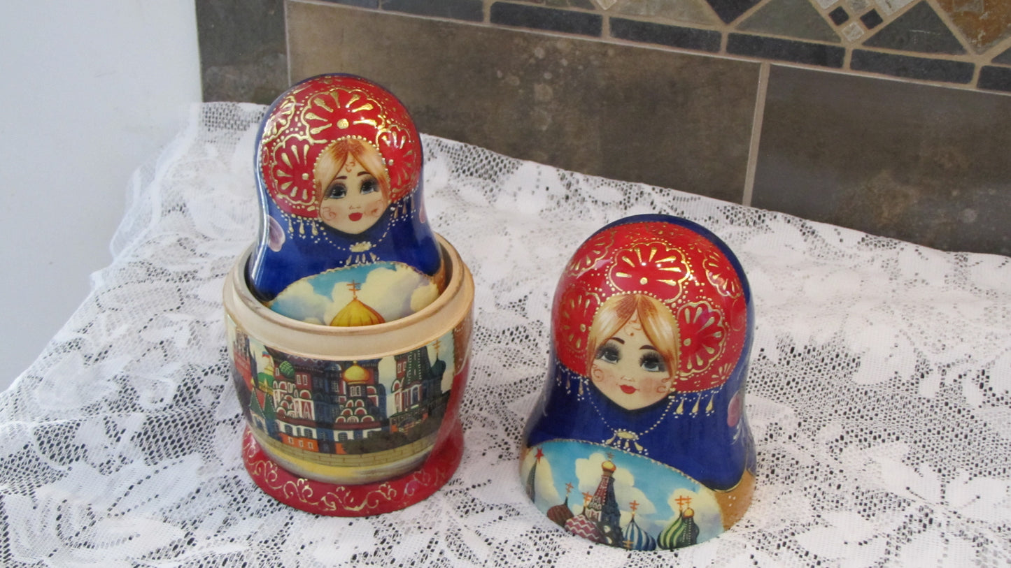 Vintage; Russian Nesting Doll, Mocuba, X72 , 7 total , 6 internal dolls