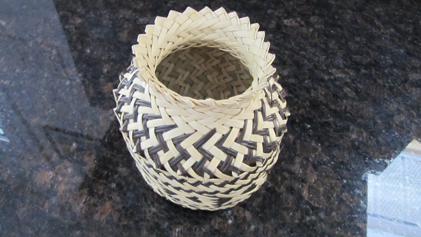 Vintage; Hand Weaved basket, origin unknown, brown and tan design