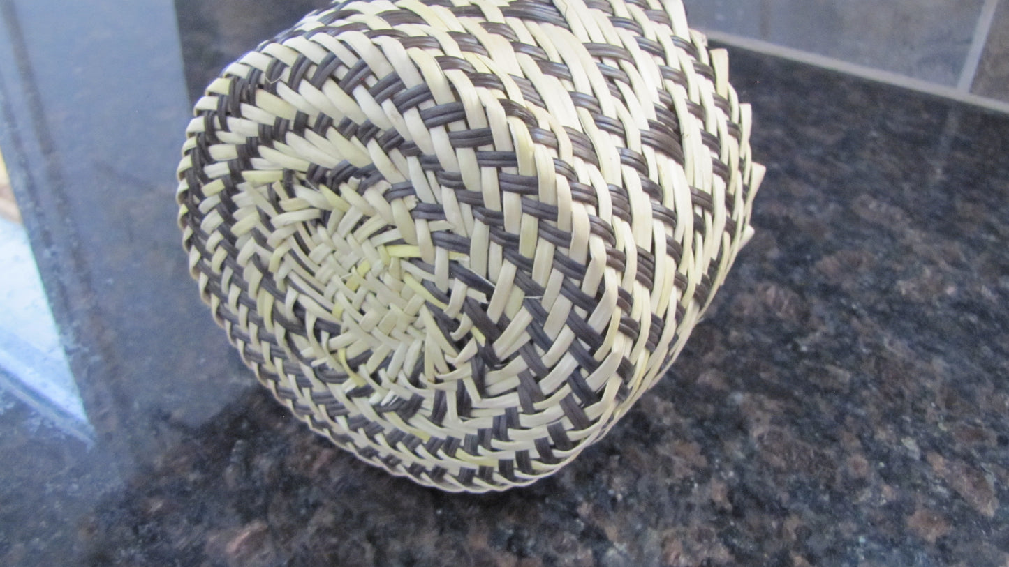 Vintage; Hand Weaved basket, origin unknown, brown and tan design