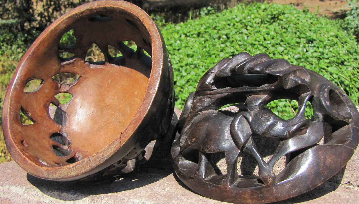 Vintage, Collectable , Hand Carved Wooden Bowl with Hand carved matching top.