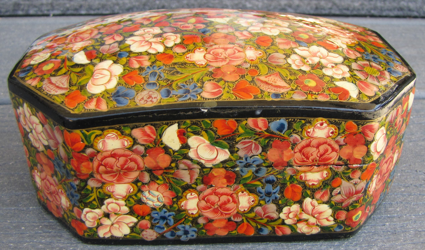 Vintage Jewelry box. Flower design,  Pre 1989