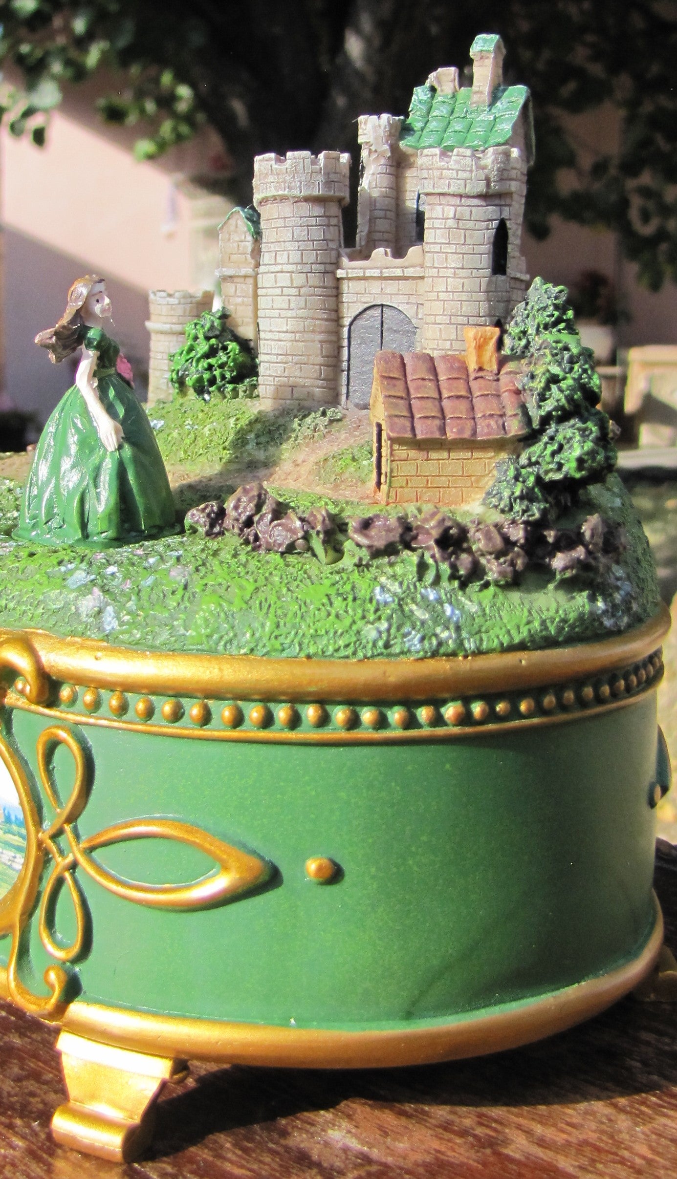 2010 Irish Castle Music Box, 6"h x 6"w